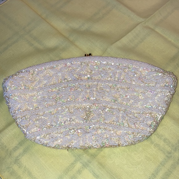 Vtg. HANDMADE wh. evening bag, beaded w/pearls, beads & MOP sequins.     $134